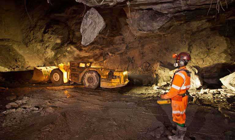 AngloGold Ashanti’s Record Cash Growth Sparks Dividend Boost for Shareholders