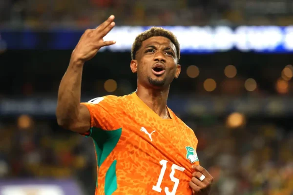Amad Diallo’s Late Heroics Propel Ivory Coast Past Ecuador