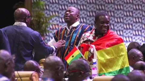 What Is the Difference Between the President and Parliament in Ghana